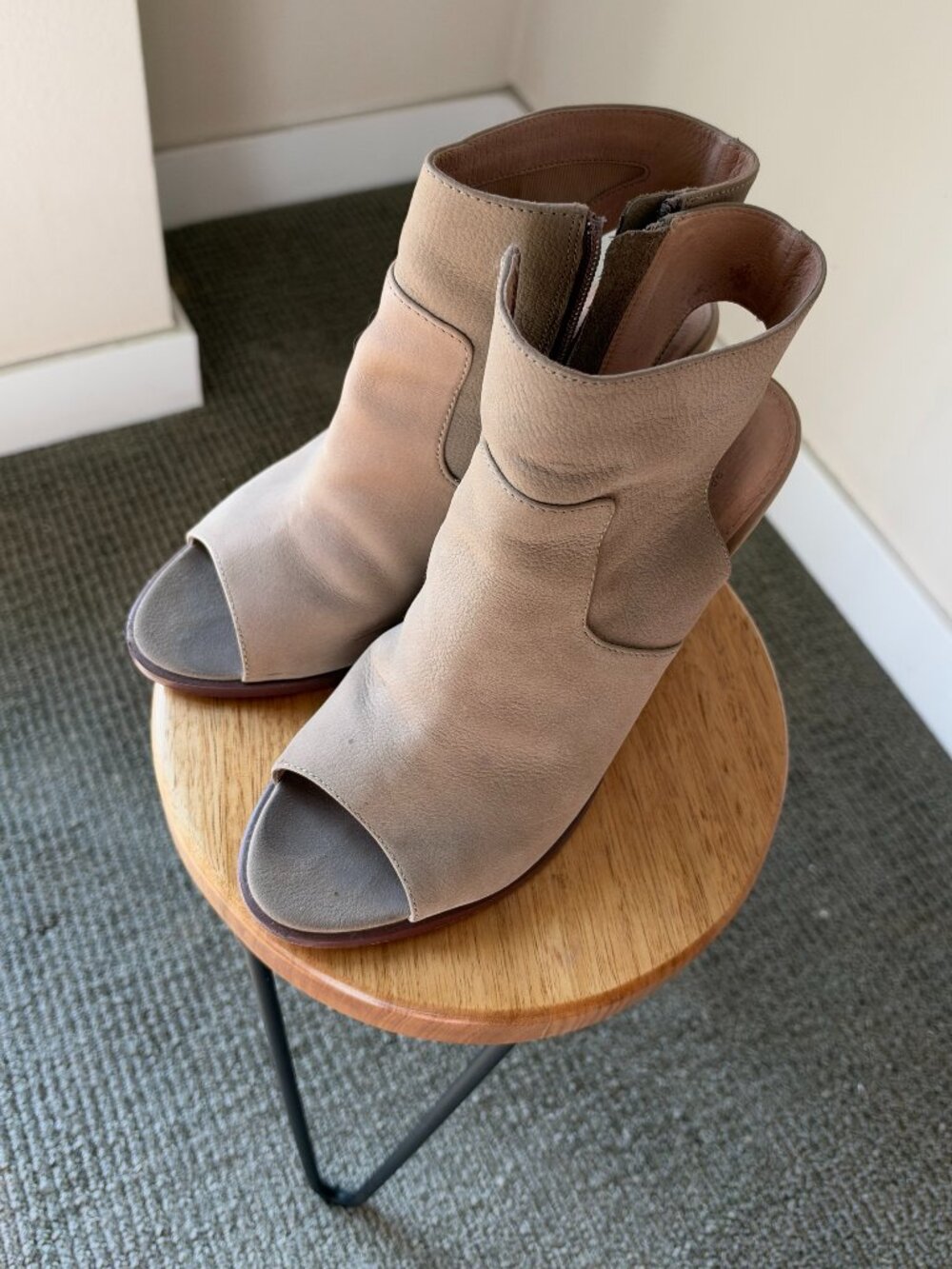 Caslon Miles Sandal